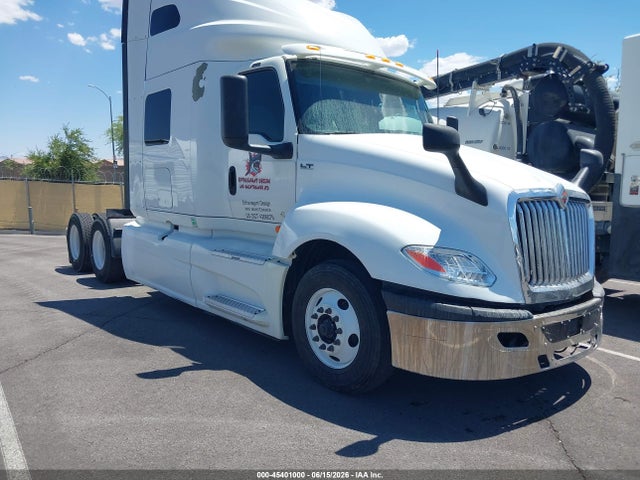 2019 INTERNATIONAL LT - 1