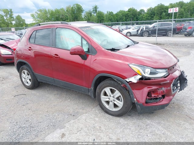 2022 CHEVROLET TRAX AWD LT - 1