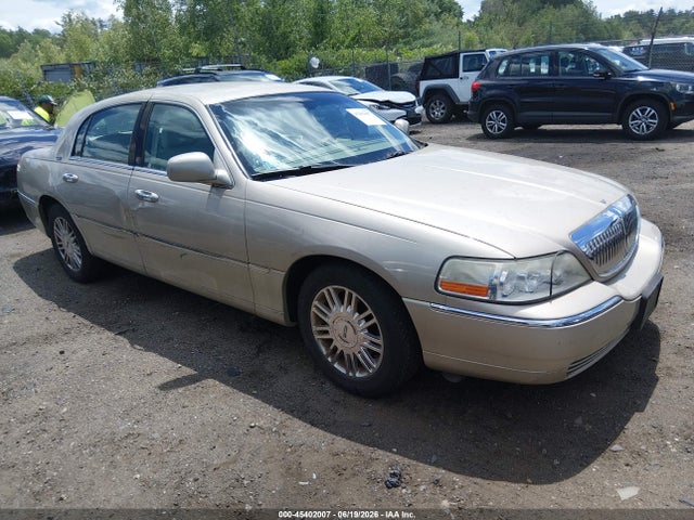 2007 LINCOLN TOWN CAR - 1
