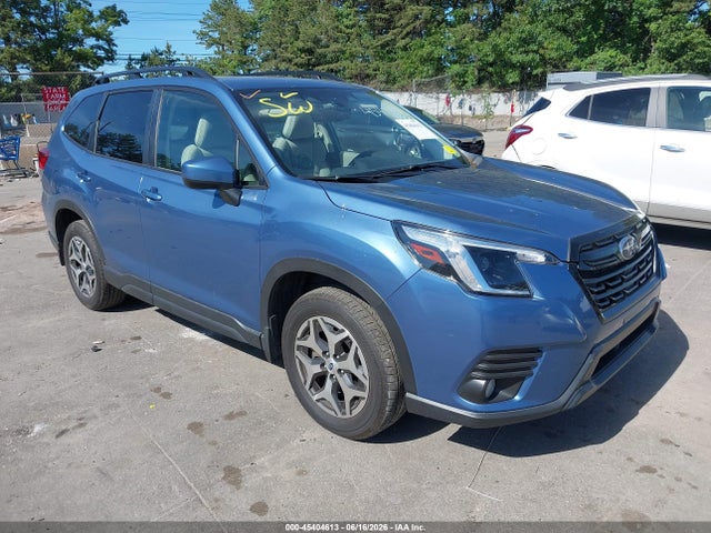 2023 SUBARU FORESTER PREMIUM - 1