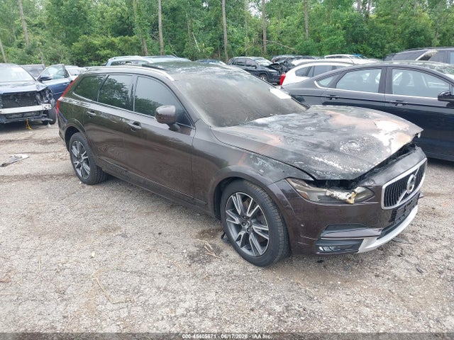 2017 VOLVO V90 CROSS - 1