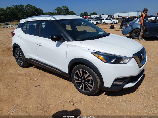 2018 NISSAN KICKS SR - 1