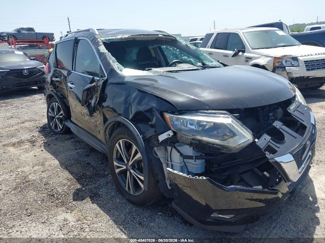 2019 NISSAN ROGUE SV - 1