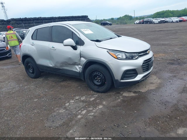 2017 CHEVROLET TRAX LS - 1