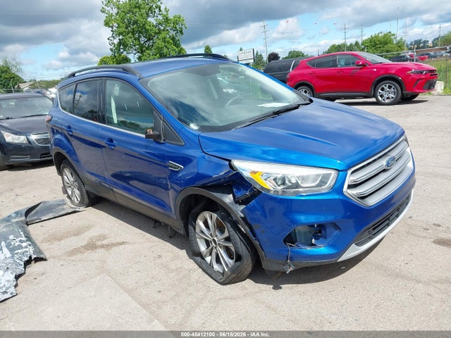 2017 FORD ESCAPE SE - 1