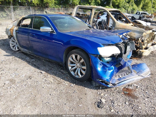 2018 CHRYSLER 300 TOURING - 1
