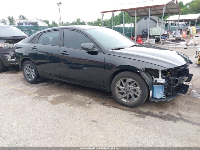2024 HYUNDAI ELANTRA SEL - 1