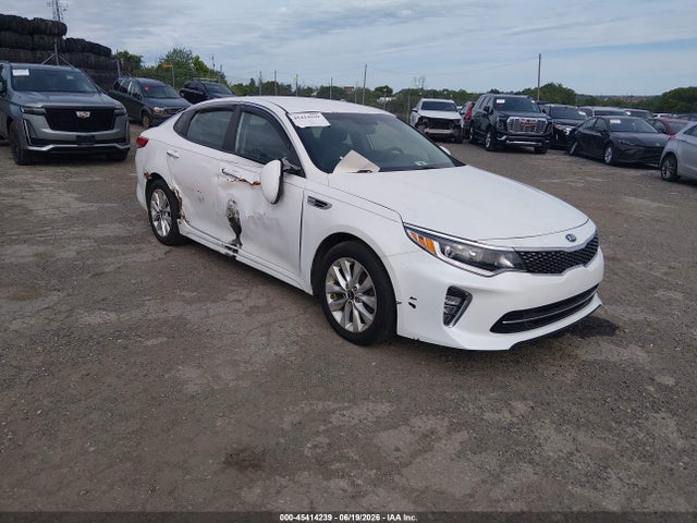 2018 KIA OPTIMA S - 1