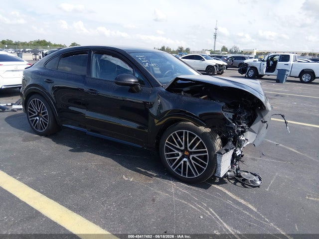2025 PORSCHE CAYENNE COUPE - 1
