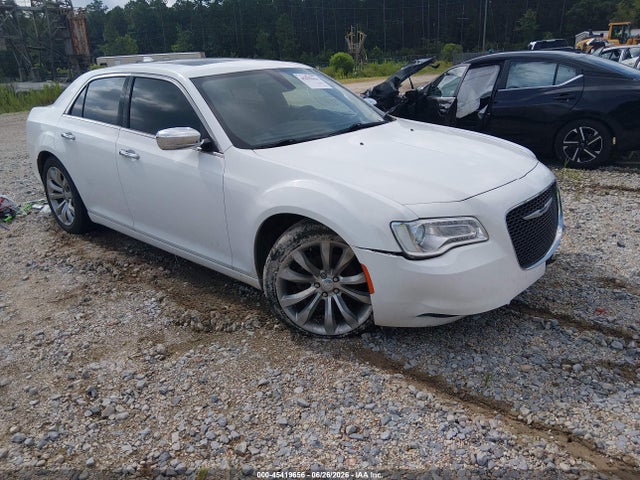 2019 CHRYSLER 300 LIMITED - 1