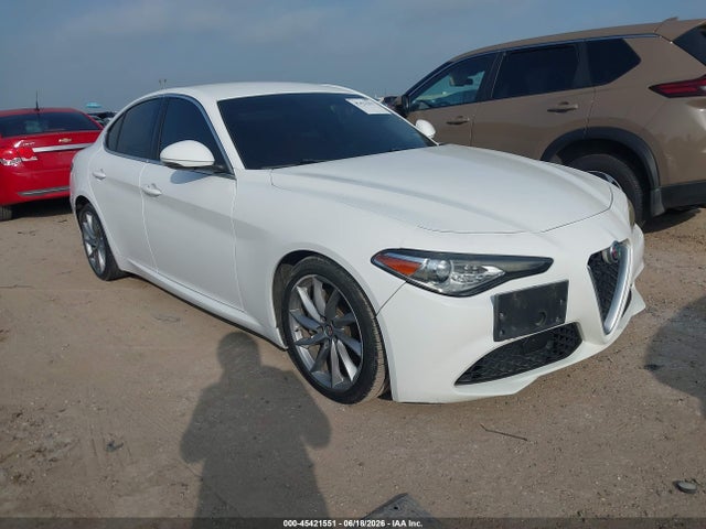 2017 ALFA ROMEO GIULIA RWD - 1