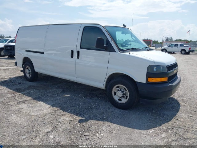 2018 CHEVROLET EXPRESS 3500 WORK VAN - 1