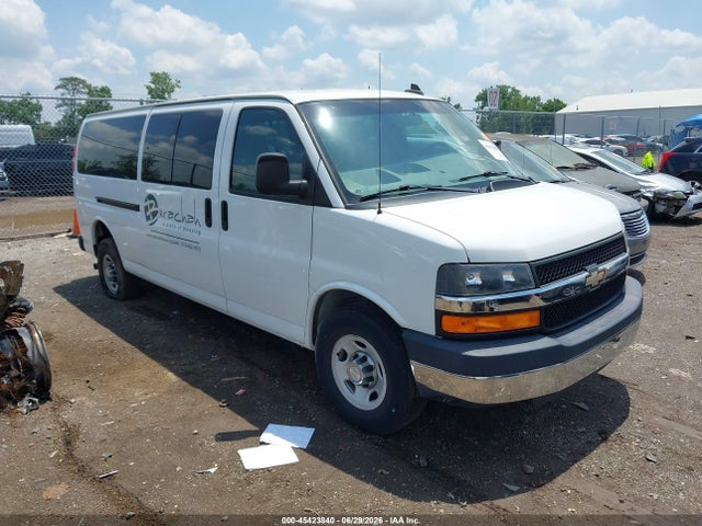 2016 CHEVROLET EXPRESS 3500 LT - 1