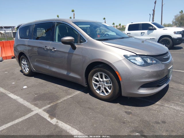 2017 CHRYSLER PACIFICA TOURING - 1