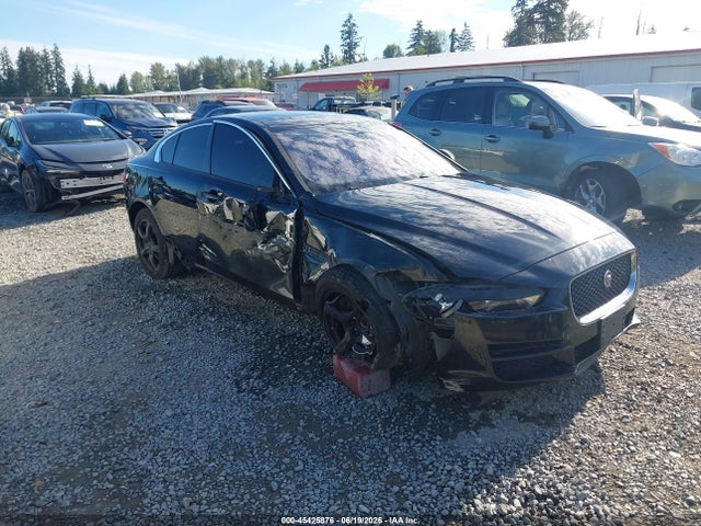 2017 JAGUAR XE 25T - 1