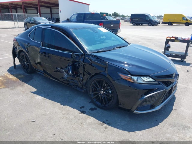 2022 TOYOTA CAMRY XSE - 1