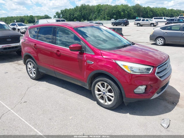 2017 FORD ESCAPE SE - 1