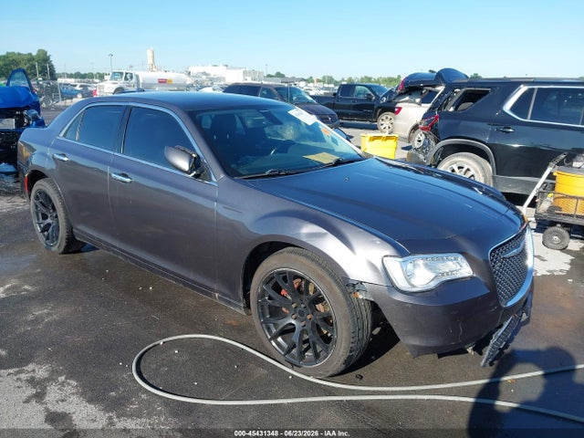 2020 CHRYSLER 300 TOURING - 1