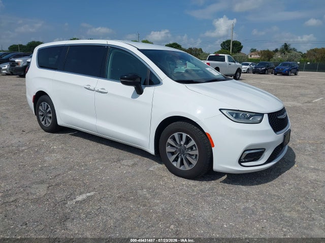 2024 CHRYSLER PACIFICA HYBRID SELECT - 1