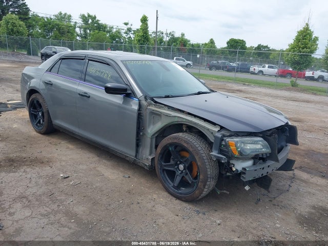 2018 CHRYSLER 300 LIMITED - 1