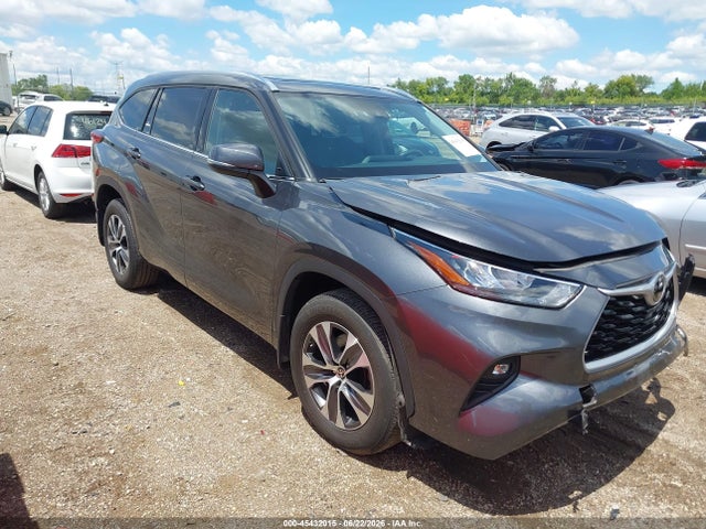 2020 TOYOTA HIGHLANDER XLE - 1