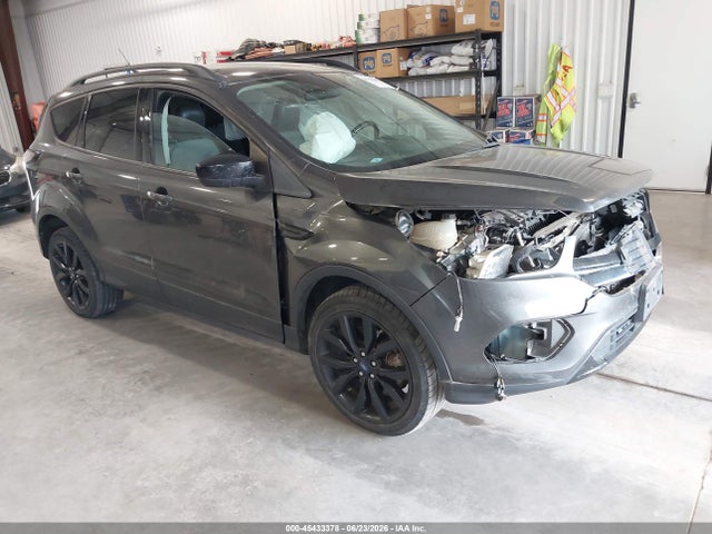 2018 FORD ESCAPE SE - 1