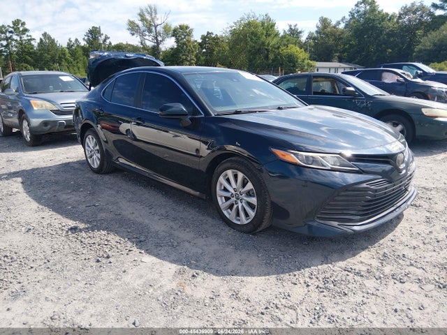 2019 TOYOTA CAMRY LE - 1