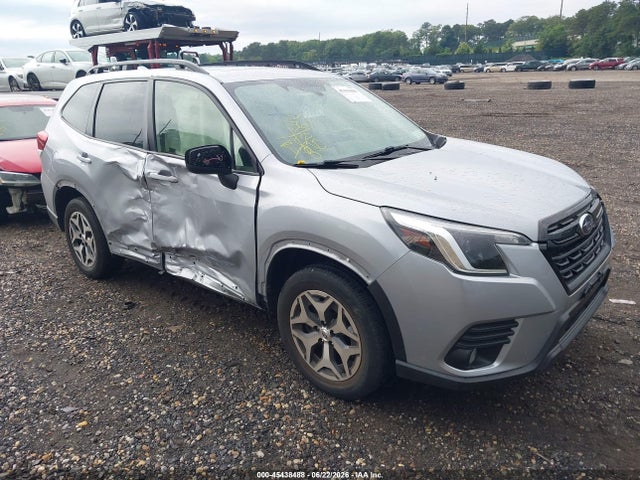 2023 SUBARU FORESTER PREMIUM - 1