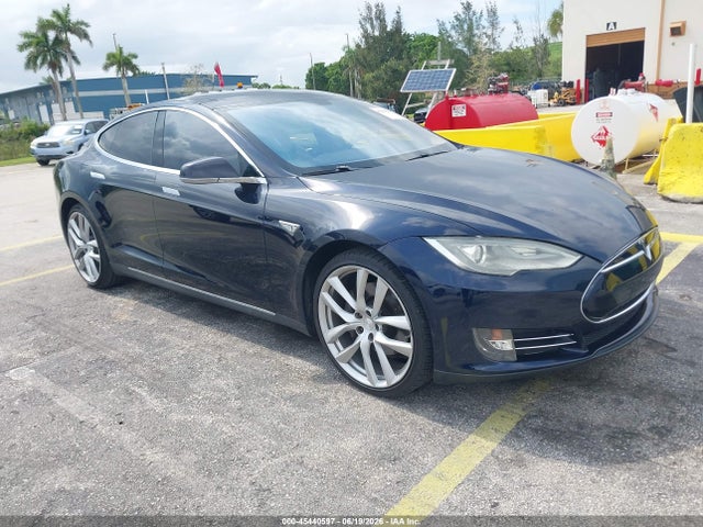 2013 TESLA MODEL S - 1