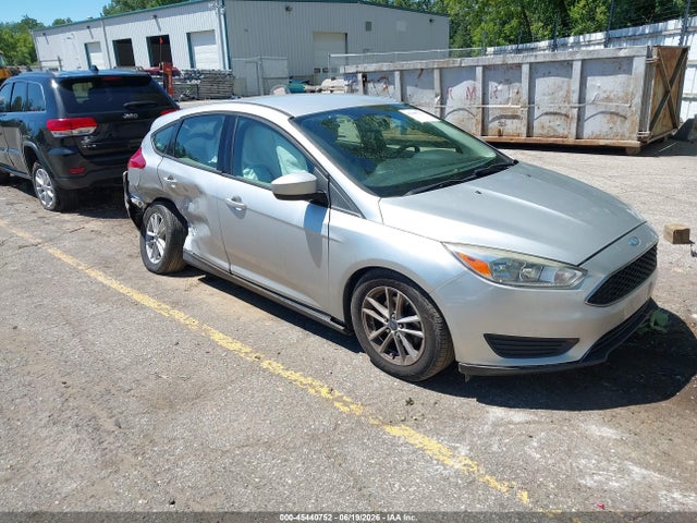 2018 FORD FOCUS SE - 1
