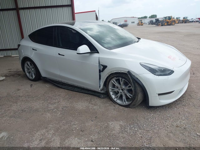 2024 TESLA MODEL Y - 1
