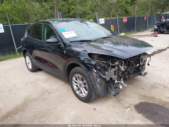 2020 FORD ESCAPE SE - 1