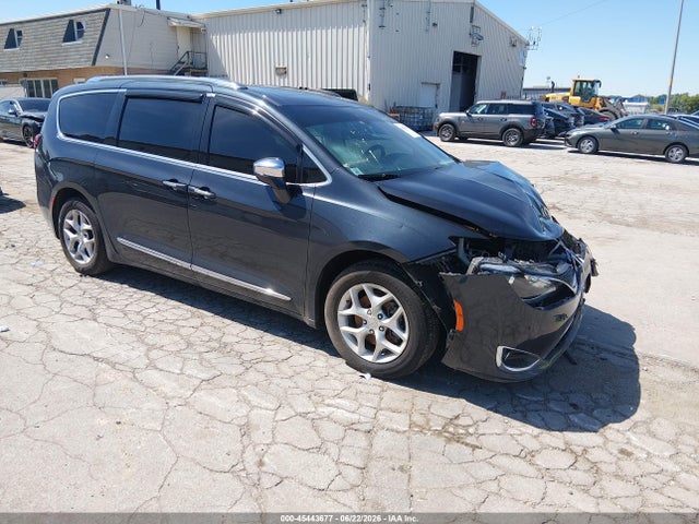 2020 CHRYSLER PACIFICA LIMITED - 1