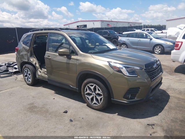 2023 SUBARU FORESTER PREMIUM - 1
