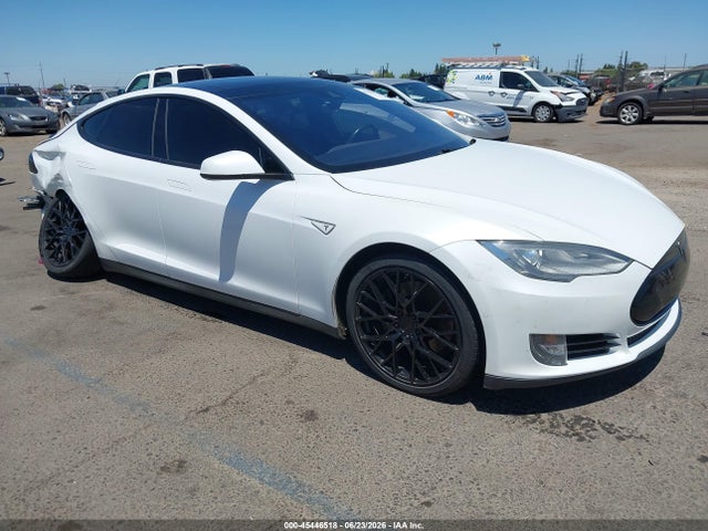 2015 TESLA MODEL S - 1