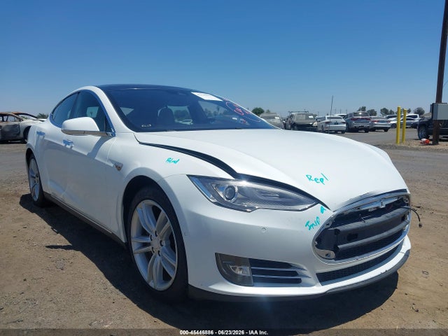 2015 TESLA MODEL S - 1