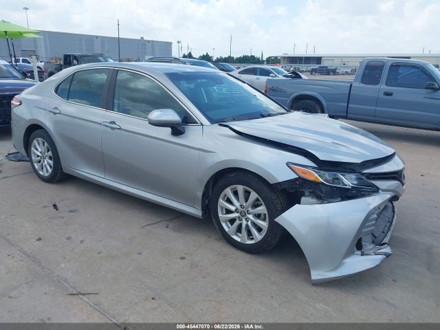2020 TOYOTA CAMRY LE - 1