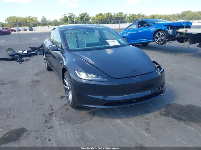 2026 TESLA MODEL 3 - 1