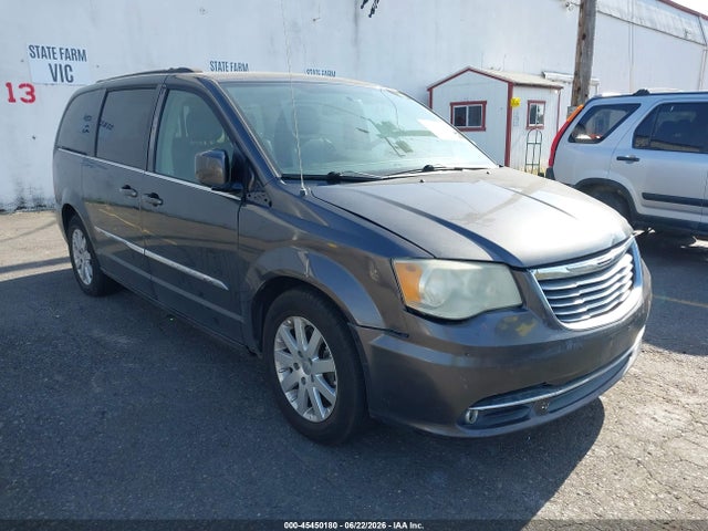2016 CHRYSLER TOWN & COUNTRY - 1