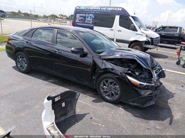 2024 HYUNDAI ELANTRA SEL - 1