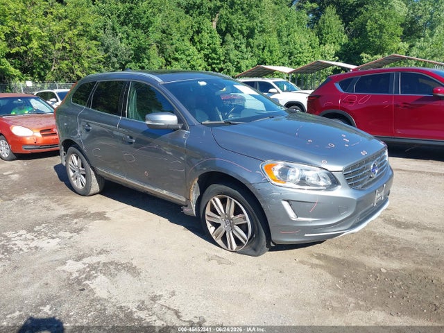 2016 VOLVO XC60 T6 - 1