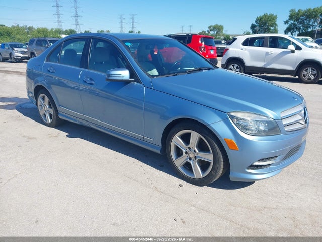 2011 MERCEDES-BENZ C 300 - 1