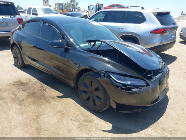 2025 TESLA MODEL 3 - 1