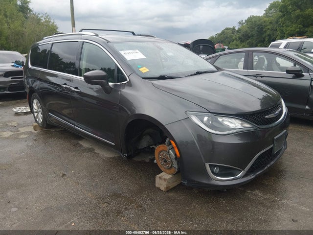 2019 CHRYSLER PACIFICA TOURING L - 1