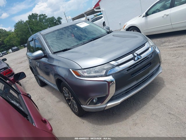 2016 MITSUBISHI OUTLANDER SE - 1