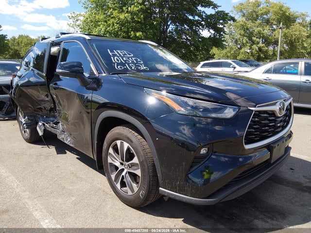 2024 TOYOTA HIGHLANDER XLE - 1