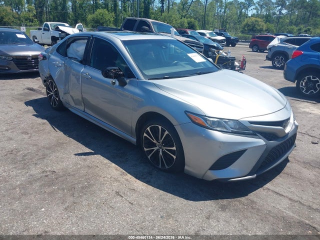 2020 TOYOTA CAMRY SE - 1