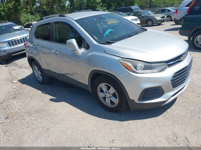 2017 CHEVROLET TRAX LT - 1