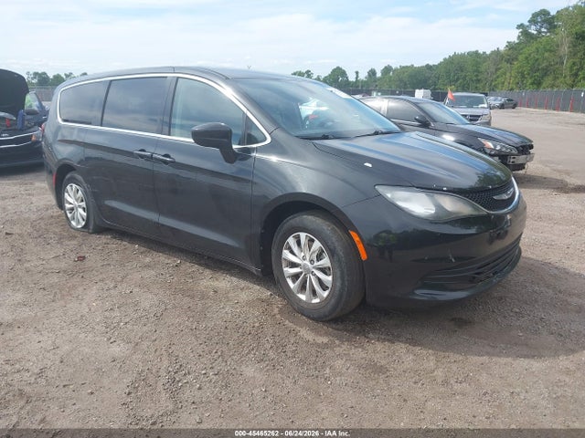 2017 CHRYSLER PACIFICA TOURING - 1