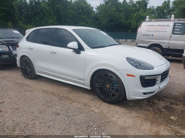 2016 PORSCHE CAYENNE GTS - 1